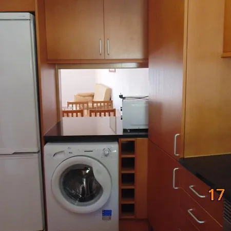 C16 - Landeiro Marinapark * لاغوس