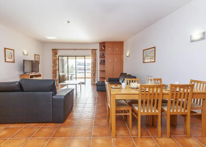 C16 - Landeiro Marinapark * Lagos